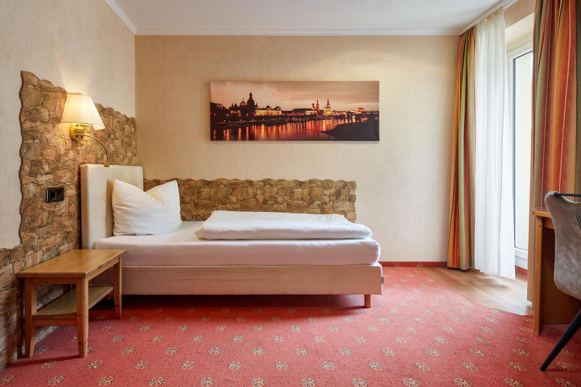 Hotel Ladenmuehle 3*